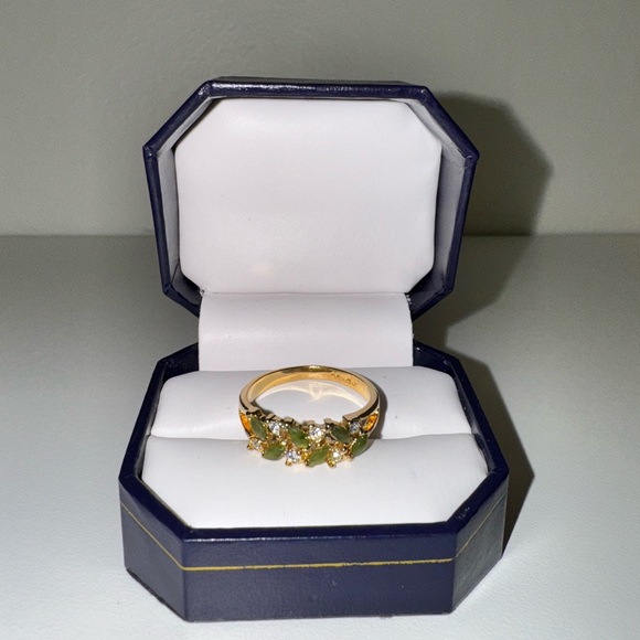 Vintage Gold Gem Ring - Picture 9 of 14